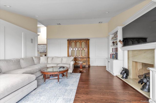 3390 Hewlett Avenue, Merrick, NY 11566