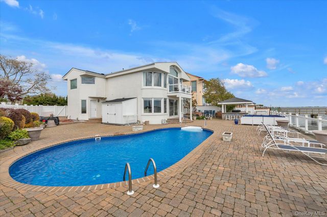 3390 Hewlett Avenue, Merrick, NY 11566