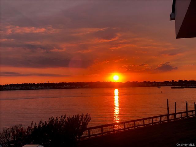 3390 Hewlett Avenue, Merrick, NY 11566