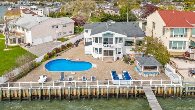 3390 Hewlett Avenue, Merrick, NY 11566