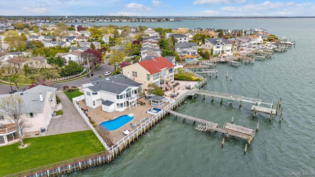3390 Hewlett Avenue, Merrick, NY 11566