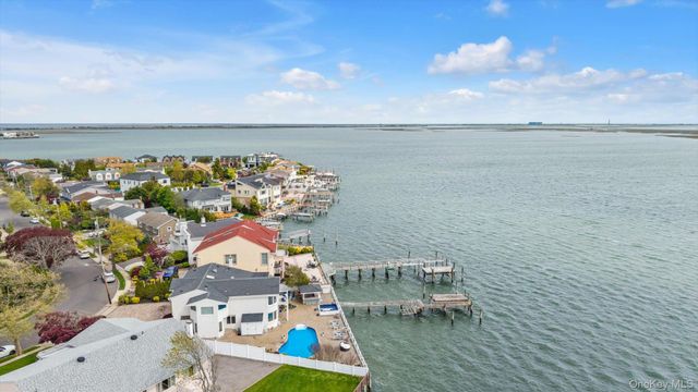 3390 Hewlett Avenue, Merrick, NY 11566