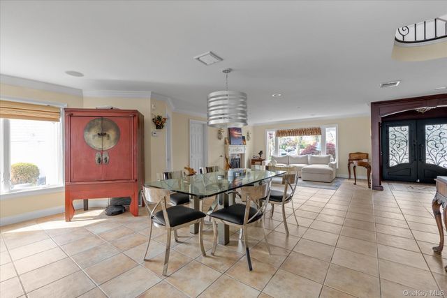 3390 Hewlett Avenue, Merrick, NY 11566