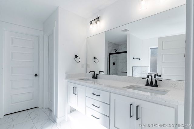 10877 S 271st East Avenue, Coweta, OK 74429