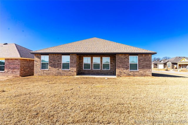 10877 S 271st East Avenue, Coweta, OK 74429