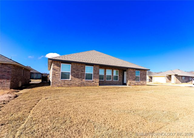 10877 S 271st East Avenue, Coweta, OK 74429