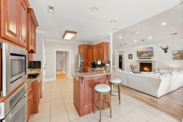 25 Stonington Dr., Murrells Inlet, SC 29576
