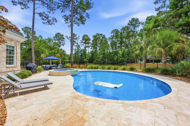 25 Stonington Dr., Murrells Inlet, SC 29576