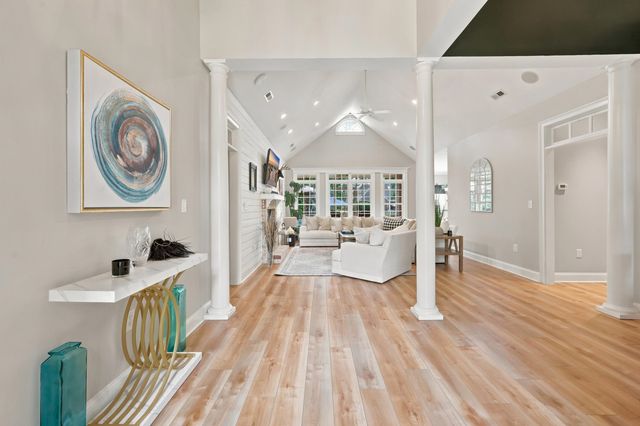 25 Stonington Dr., Murrells Inlet, SC 29576