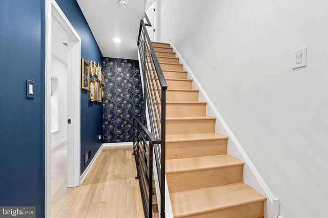 2304 CHRISTIAN ST, Philadelphia, PA 19146