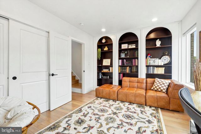 2304 CHRISTIAN ST, Philadelphia, PA 19146