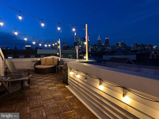 2304 CHRISTIAN ST, Philadelphia, PA 19146