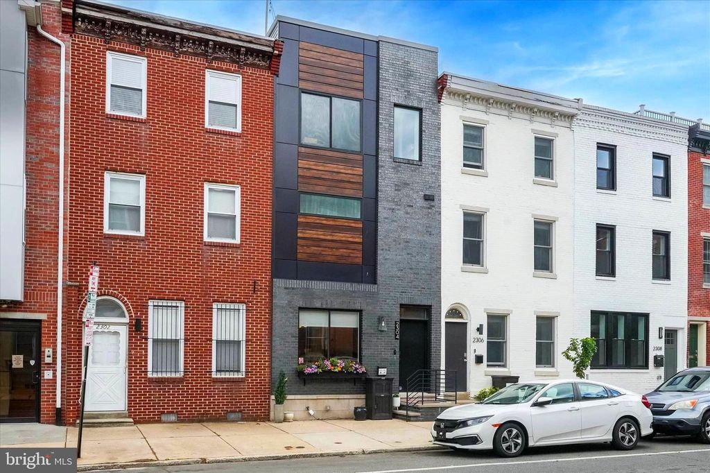 2304 CHRISTIAN ST, Philadelphia, PA 19146