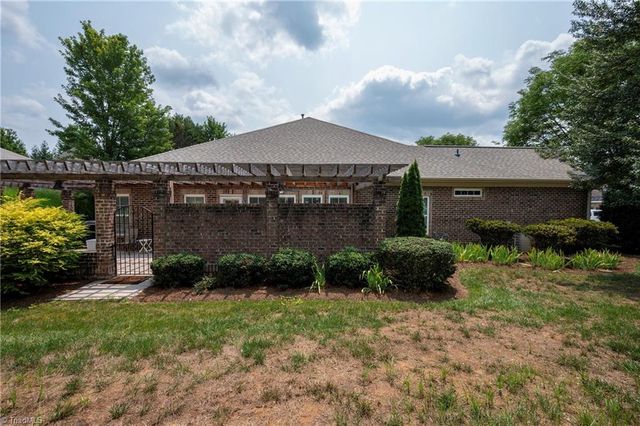 201 Friedberg Village Drive, Winston-salem, NC 27127