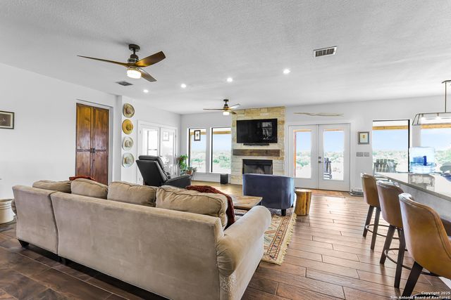 186 Maverick, New Braunfels, TX 78132