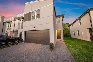 3915 SE Mentmore Lane, Stuart, FL 34997