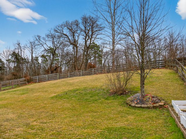 2187 Bluegrama Drive, Burlington, KY 41005