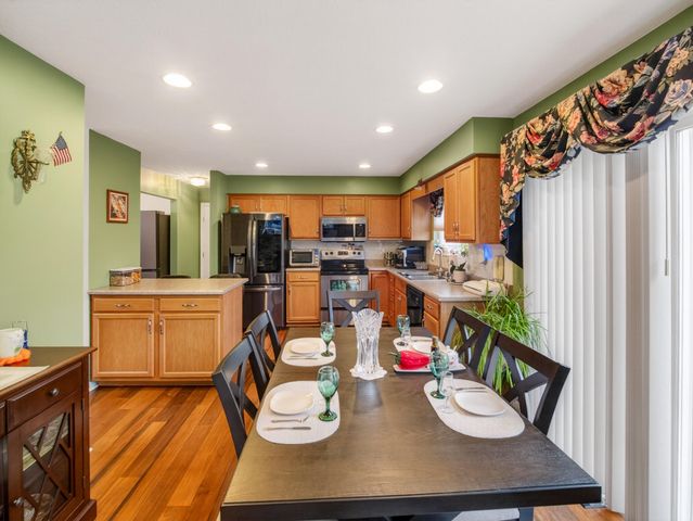 2187 Bluegrama Drive, Burlington, KY 41005