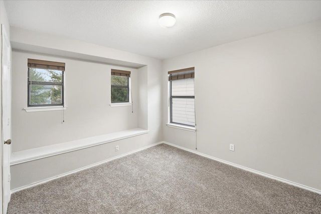 13321 Coomes DR, Del Valle, TX 78617