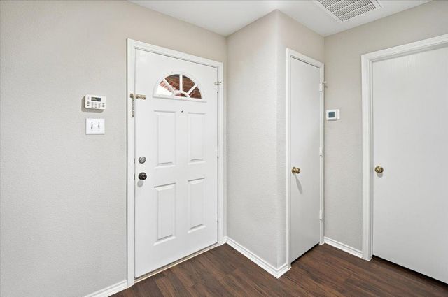 13321 Coomes DR, Del Valle, TX 78617