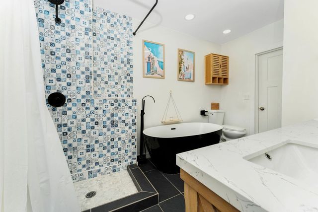 1422 Benjamin St, Nashville, TN 37206