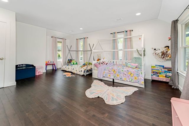 1422 Benjamin St, Nashville, TN 37206