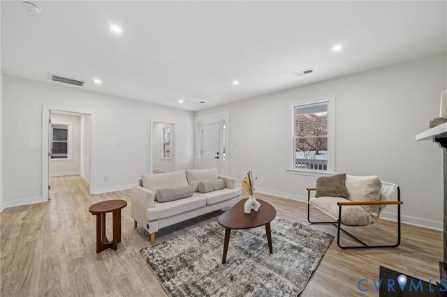 1127 W Washington St, Petersburg, VA 23803