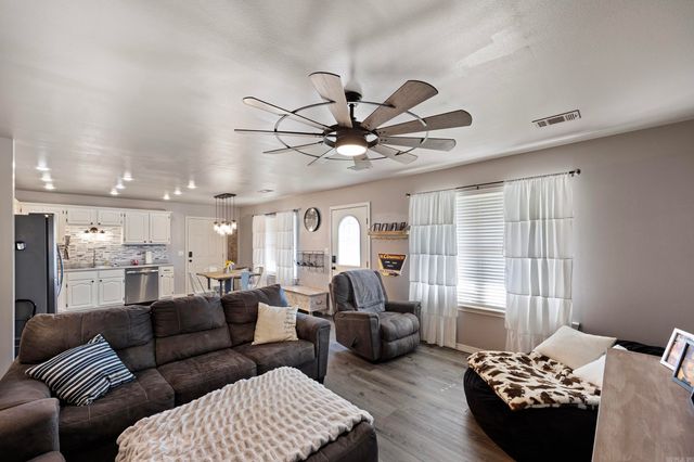 521 Maggie Loop, Pottsville, AR 72858