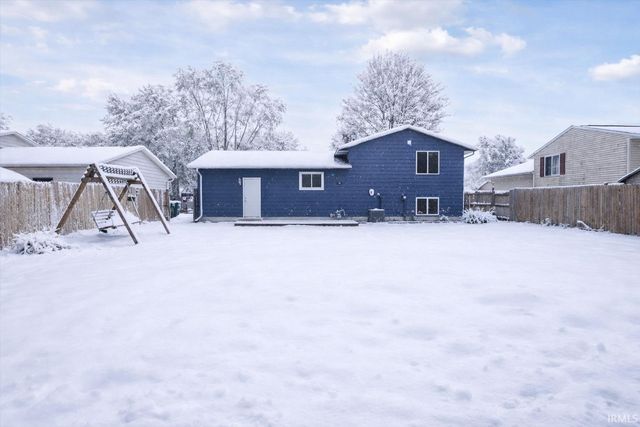 1529 Hampton Court, Mishawaka, IN 46544