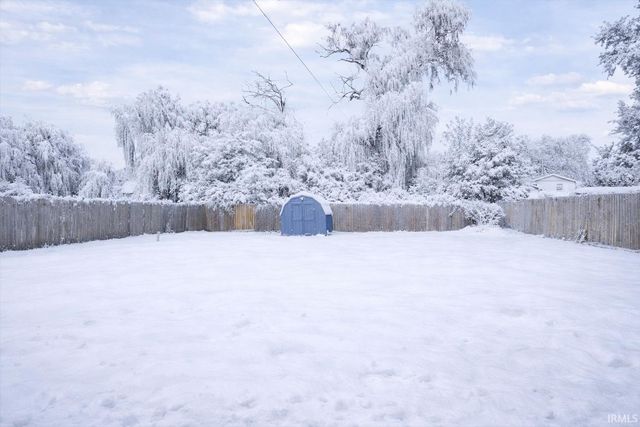 1529 Hampton Court, Mishawaka, IN 46544