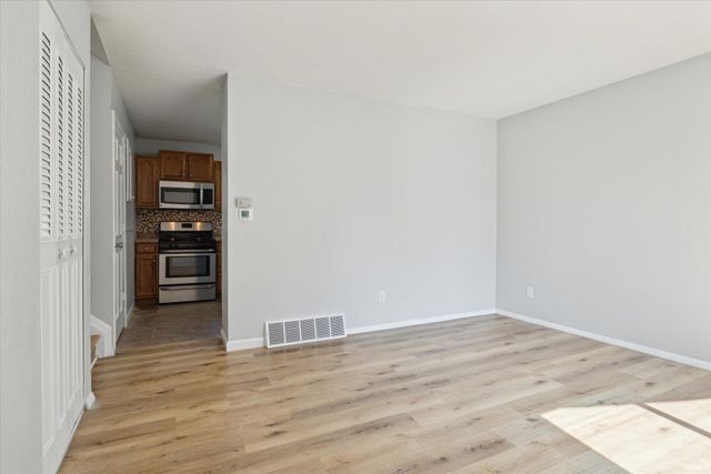 1529 Hampton Court, Mishawaka, IN 46544