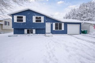 1529 Hampton Court, Mishawaka, IN 46544