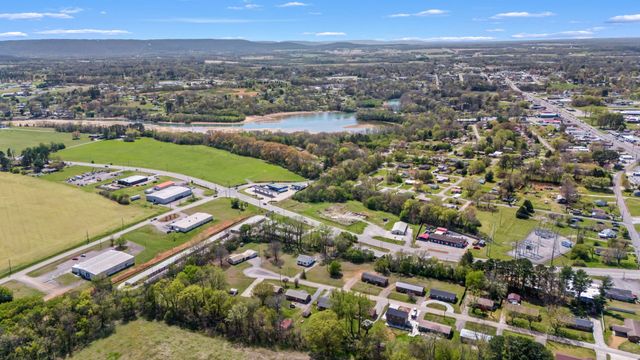 114 Allen Dr, Winchester, TN 37398