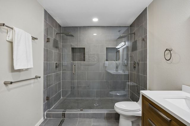 2519 Highwood Drive, Dallas, TX 75228