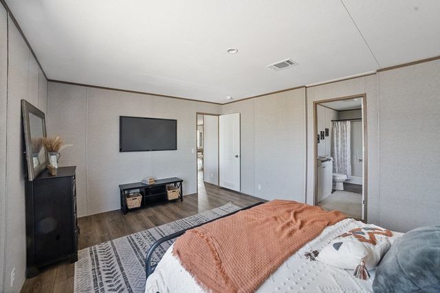 300 Huddleston Road, Sunset, TX 76270