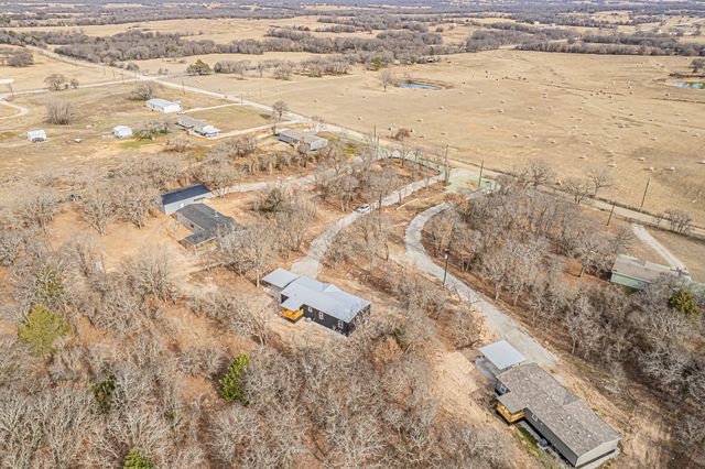 300 Huddleston Road, Sunset, TX 76270