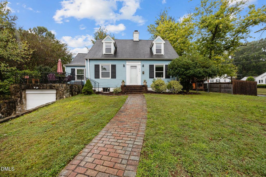 616 W Willowbrook Drive, Burlington, NC 27215