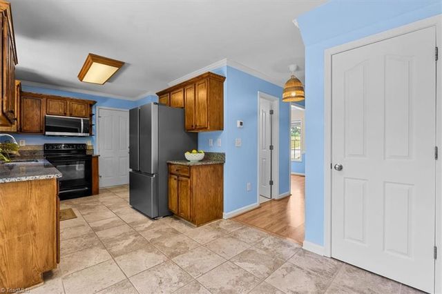 181 Stonehaven Court, Reidsville, NC 27320