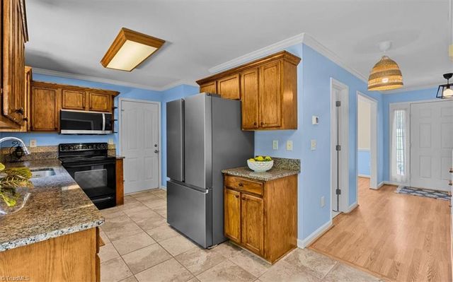 181 Stonehaven Court, Reidsville, NC 27320