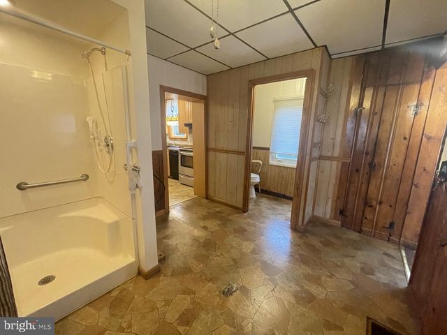 4574 E BERLIN RD, Thomasville, PA 17364