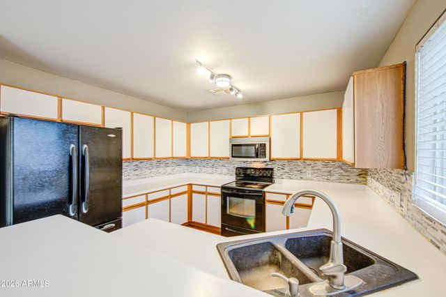 12234 W LARKSPUR Road, El Mirage, AZ 85335