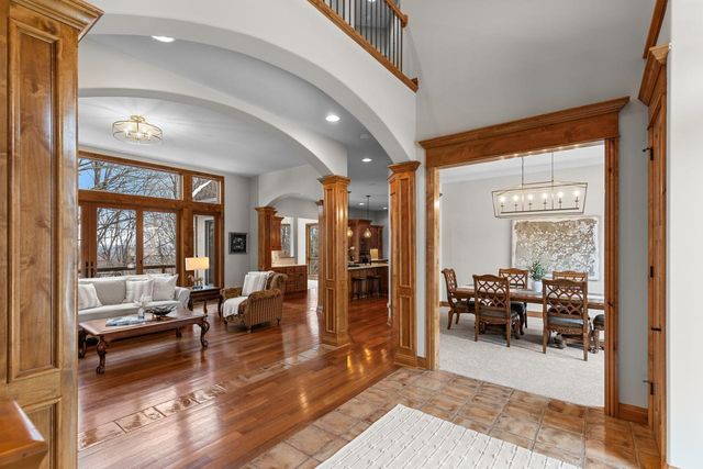 19043 Vogel Farm Trail, Eden Prairie, MN 55347