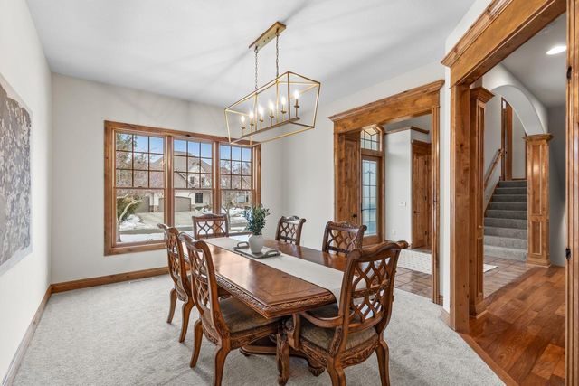 19043 Vogel Farm Trail, Eden Prairie, MN 55347