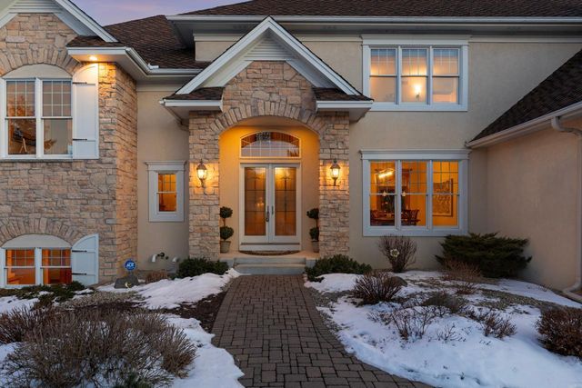 19043 Vogel Farm Trail, Eden Prairie, MN 55347