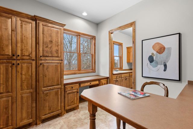 19043 Vogel Farm Trail, Eden Prairie, MN 55347