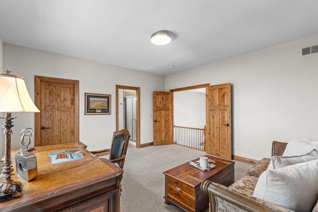 19043 Vogel Farm Trail, Eden Prairie, MN 55347