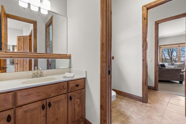 19043 Vogel Farm Trail, Eden Prairie, MN 55347