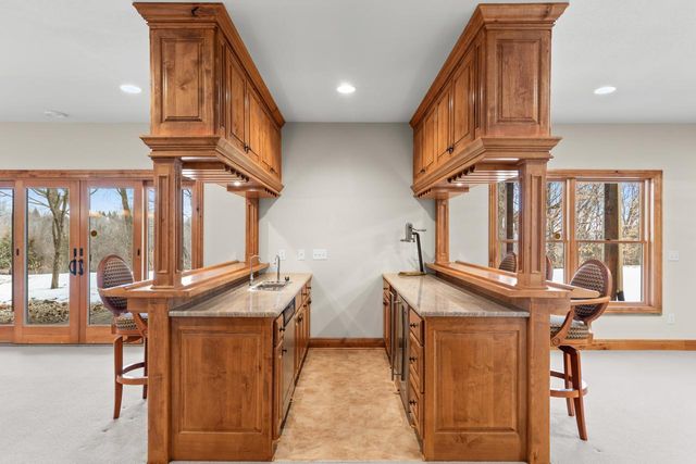 19043 Vogel Farm Trail, Eden Prairie, MN 55347