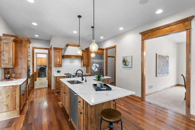 19043 Vogel Farm Trail, Eden Prairie, MN 55347