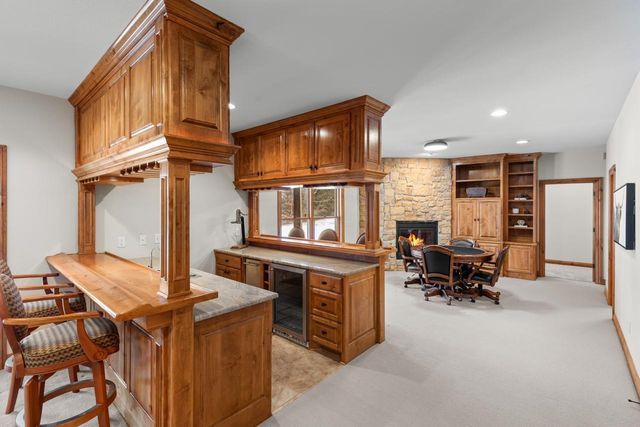 19043 Vogel Farm Trail, Eden Prairie, MN 55347